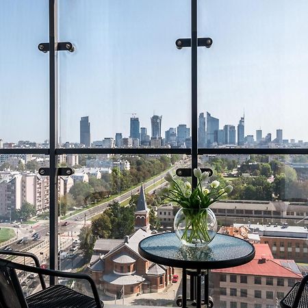 Wola Tower Deluxe Separate Bedroom With Free Garage - By Perfect Apart 바르샤바 외부 사진