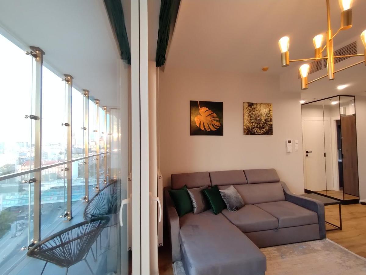 Wola Tower Deluxe Separate Bedroom With Free Garage - By Perfect Apart 바르샤바 외부 사진